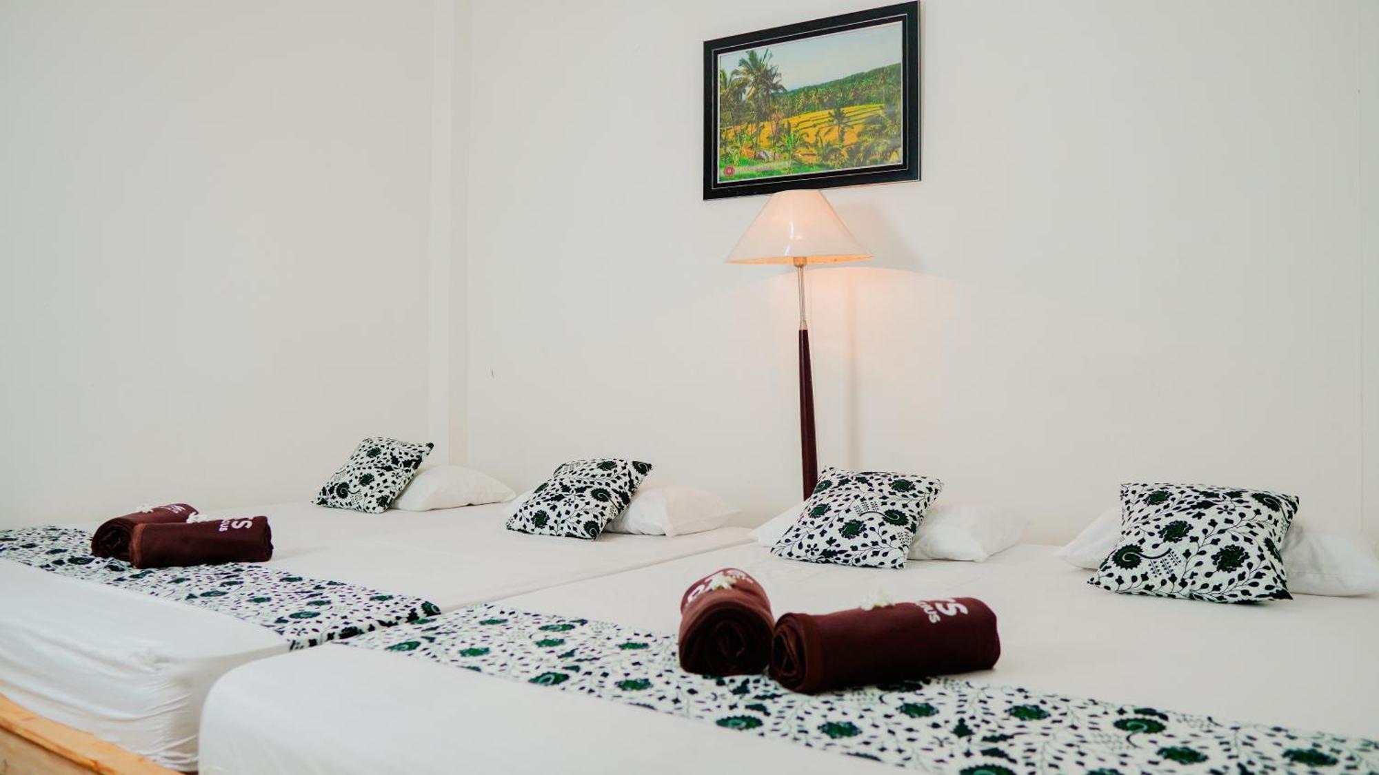 Dormitory Tourism Sritanjung Banyuwangi By Gajahsora Management Luaran gambar