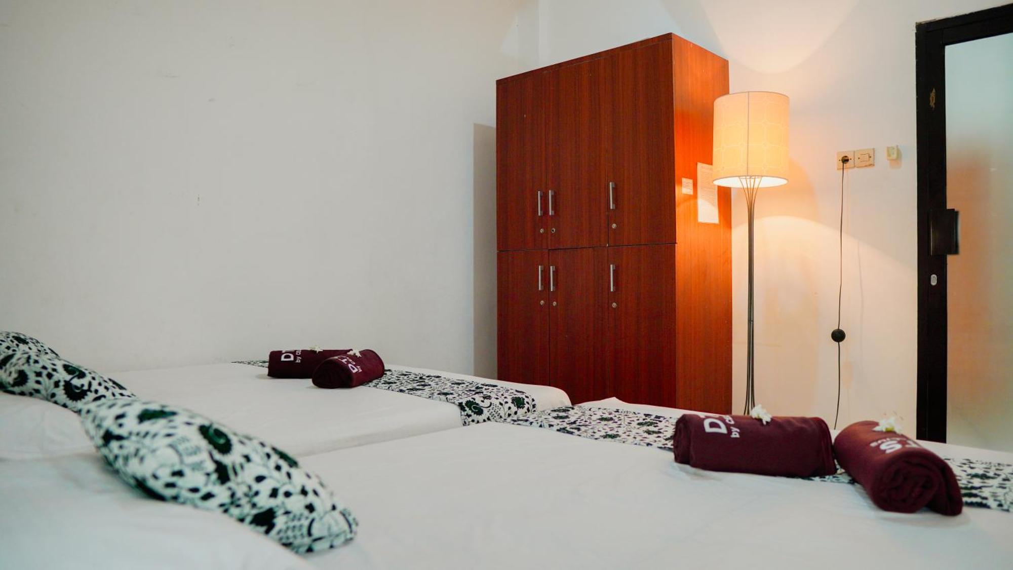 Dormitory Tourism Sritanjung Banyuwangi By Gajahsora Management Luaran gambar