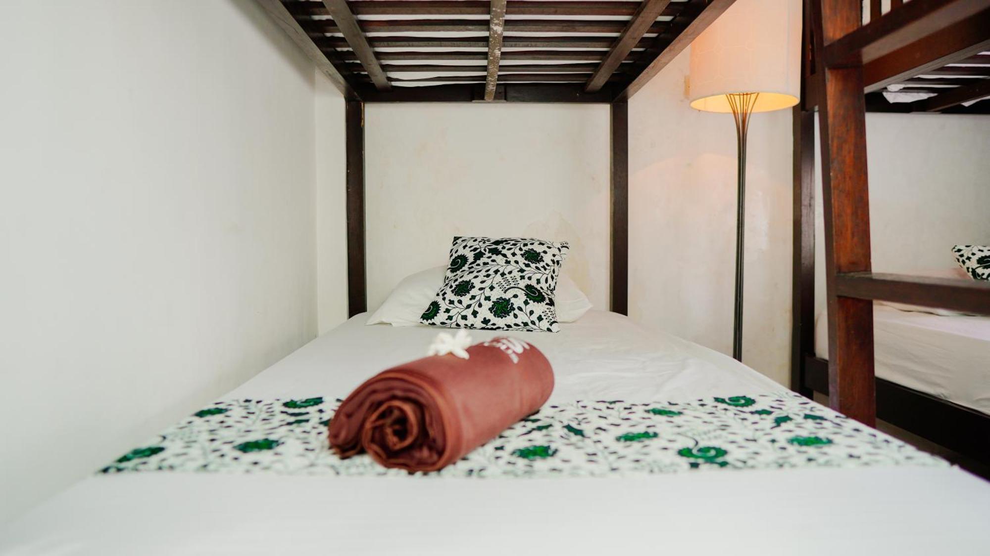 Dormitory Tourism Sritanjung Banyuwangi By Gajahsora Management Luaran gambar